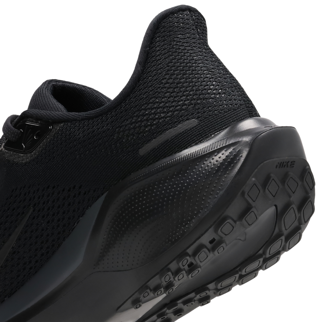 Nike Pegasus 41 Image 7 of 7. Tap to open photo gallery.