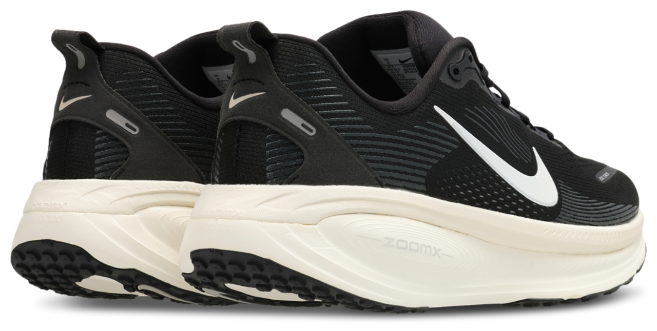 Nike Zoom Vomero 18 Image 4 of 8. Tap to open photo gallery.
