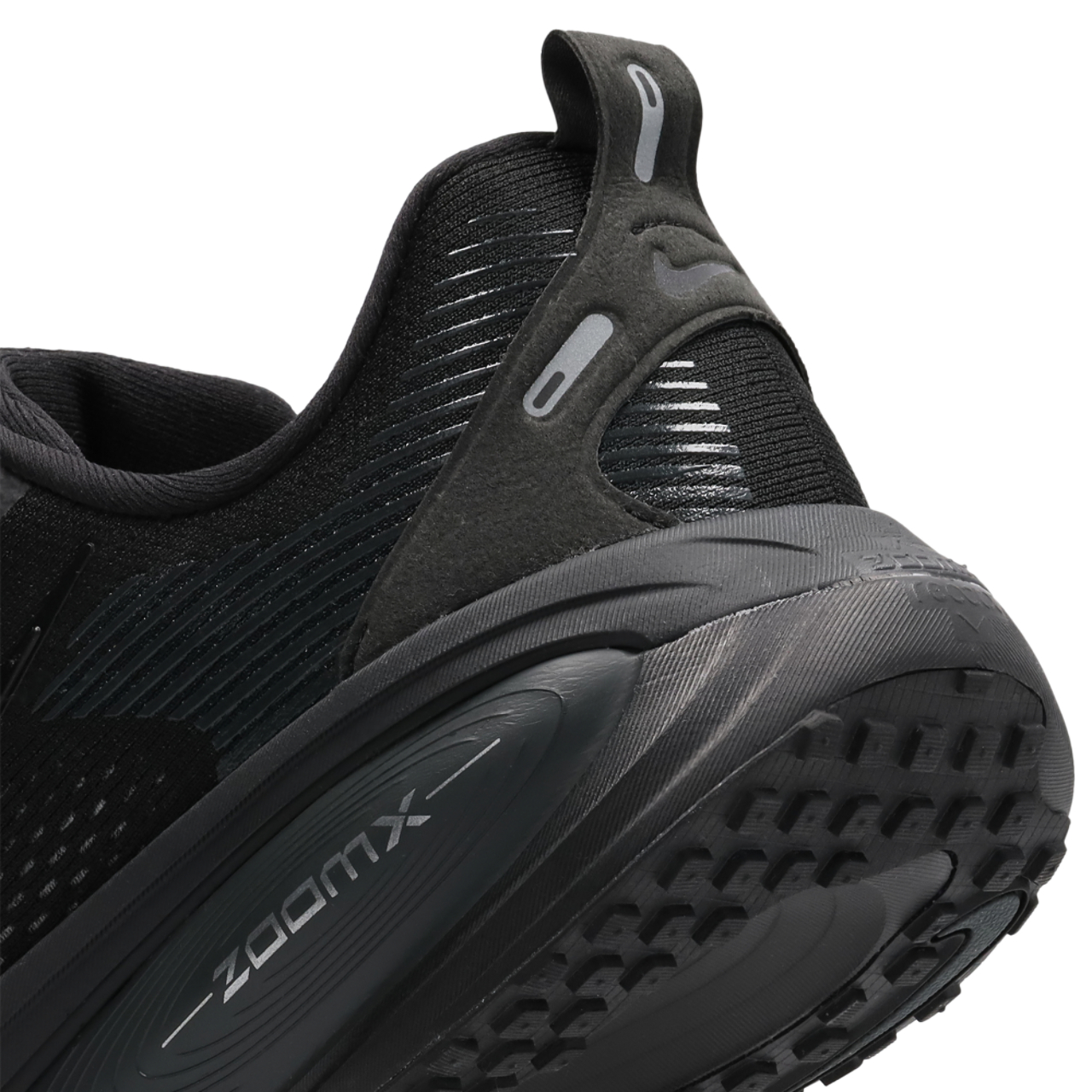 Nike Zoom Vomero 18 Image 7 of 7. Tap to open photo gallery.