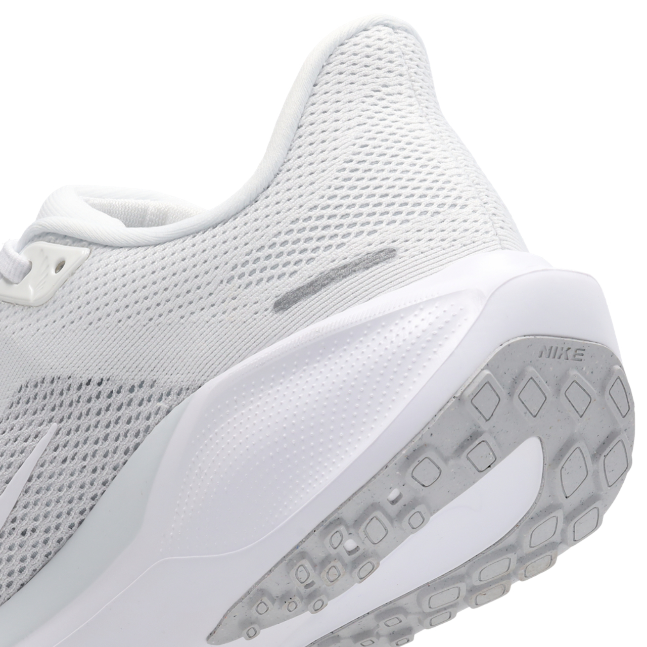 Nike Pegasus 41 Afbeelding 7 van 7. Tik om de fotogalerij te openen..