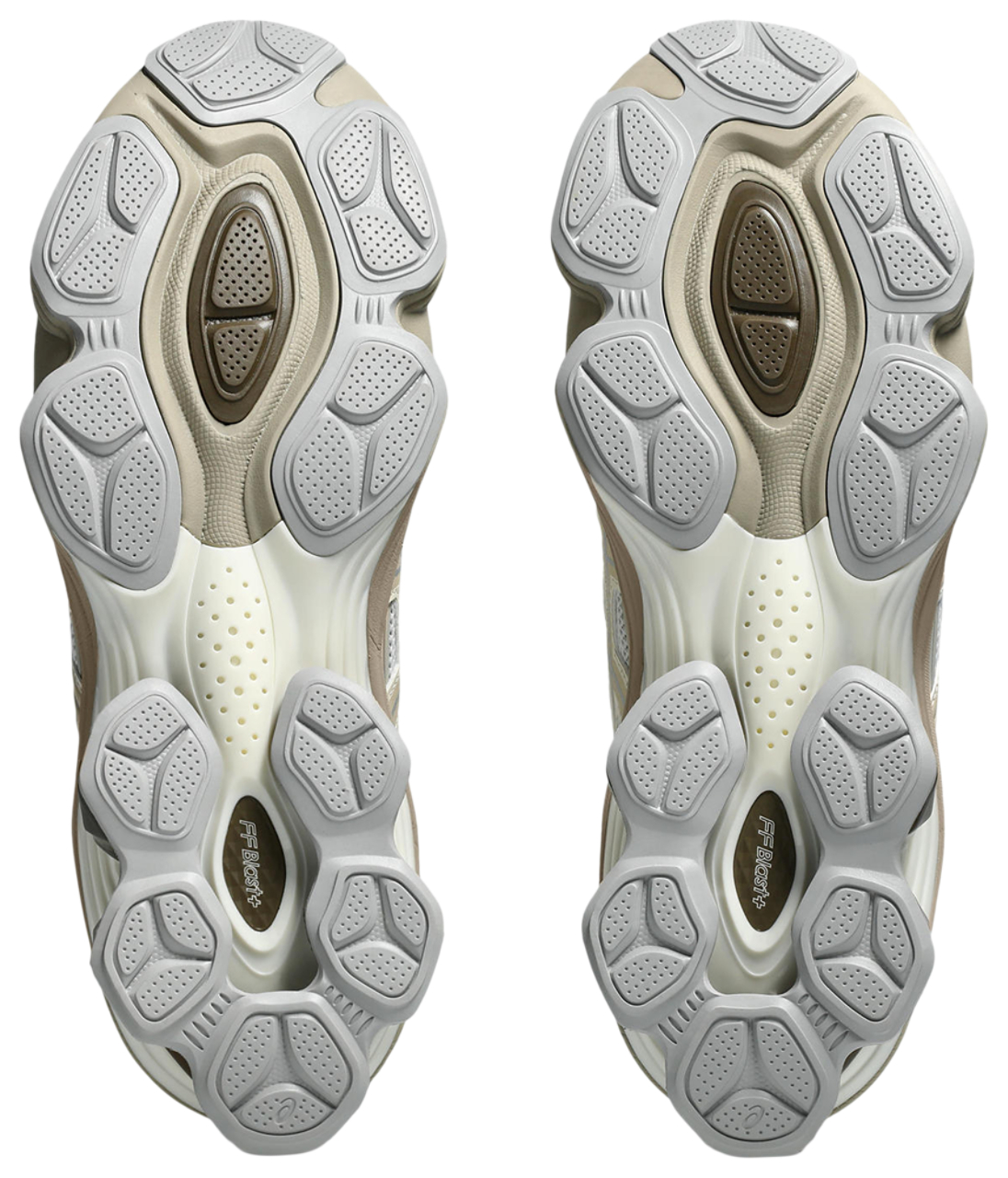 Asics GEL-KINETIC FLUENT Image 5 of 5. Tap to open photo gallery.