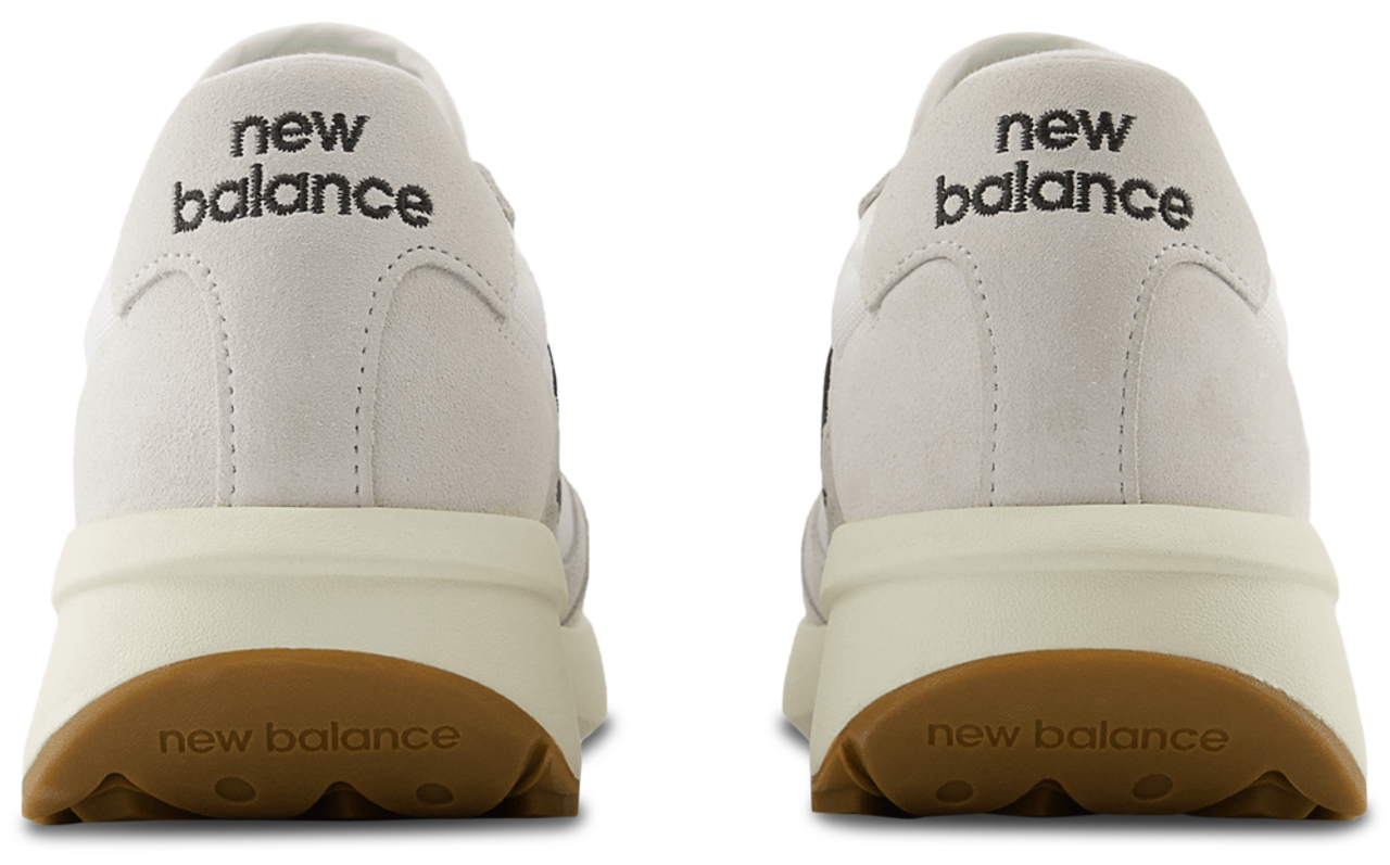 New Balance 370 Image 3 of 6. Tap to open photo gallery.
