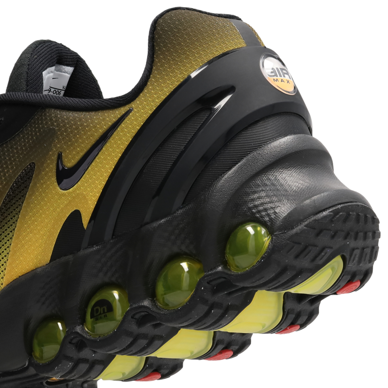 Nike Air Max DN8 Imagen 7 de 7. Toque para abrir la galería de fotos.