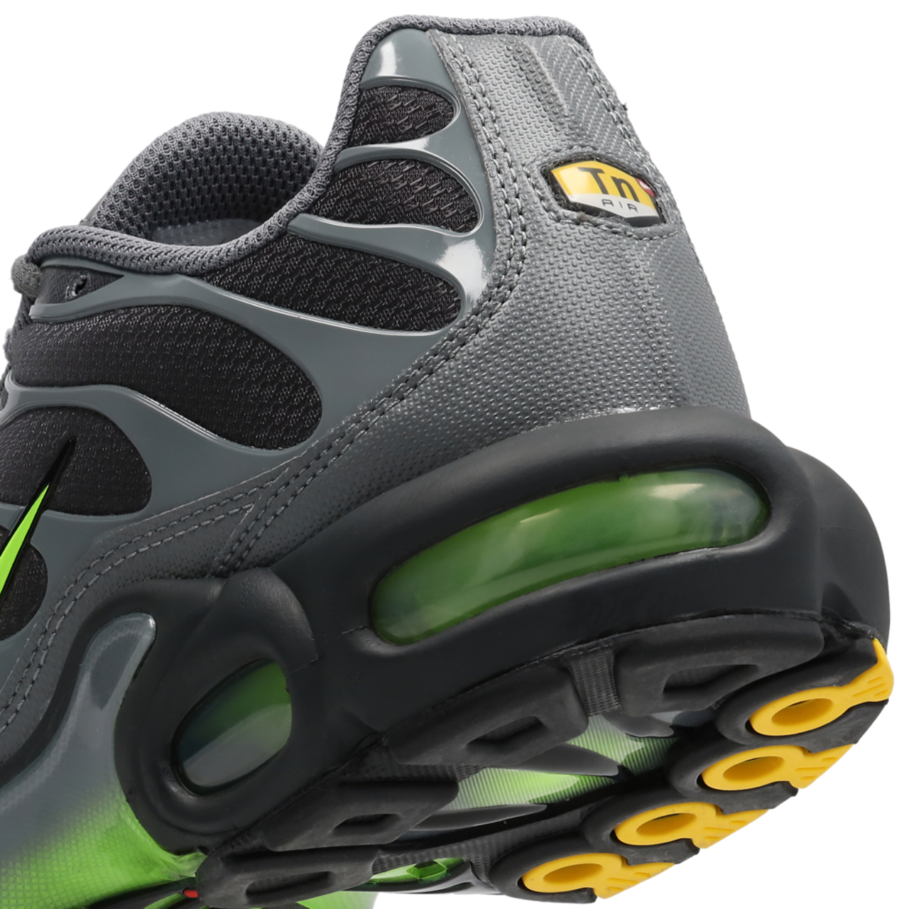 Nike Air Max Tuned 1 Image 7 sur 7. Appuyez pour ouvrir la galerie de photos.