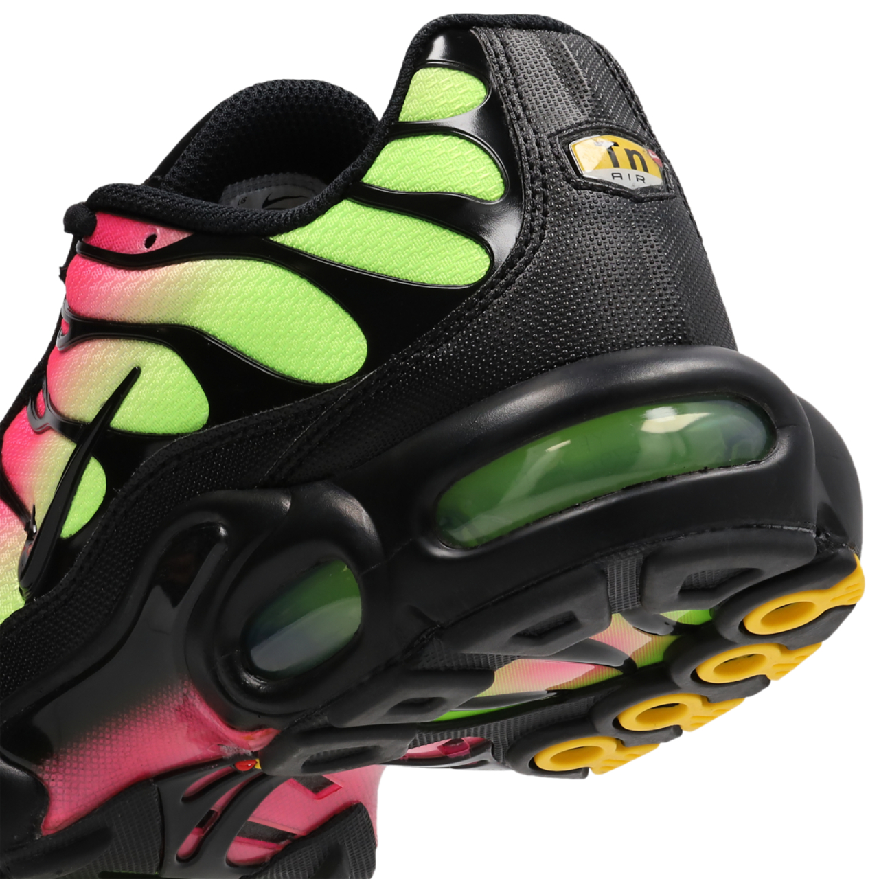 Nike Air Max Tuned 1 Image 7 sur 7. Appuyez pour ouvrir la galerie de photos.