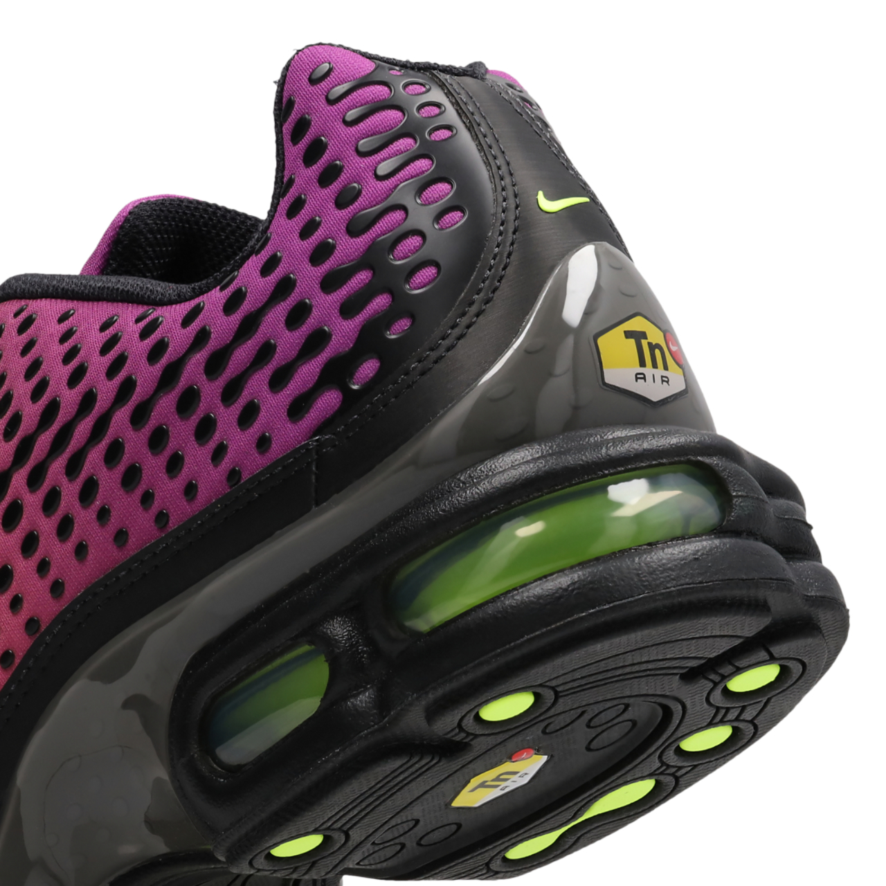 Nike Air Max Tuned 7 Image 7 sur 7. Appuyez pour ouvrir la galerie de photos.