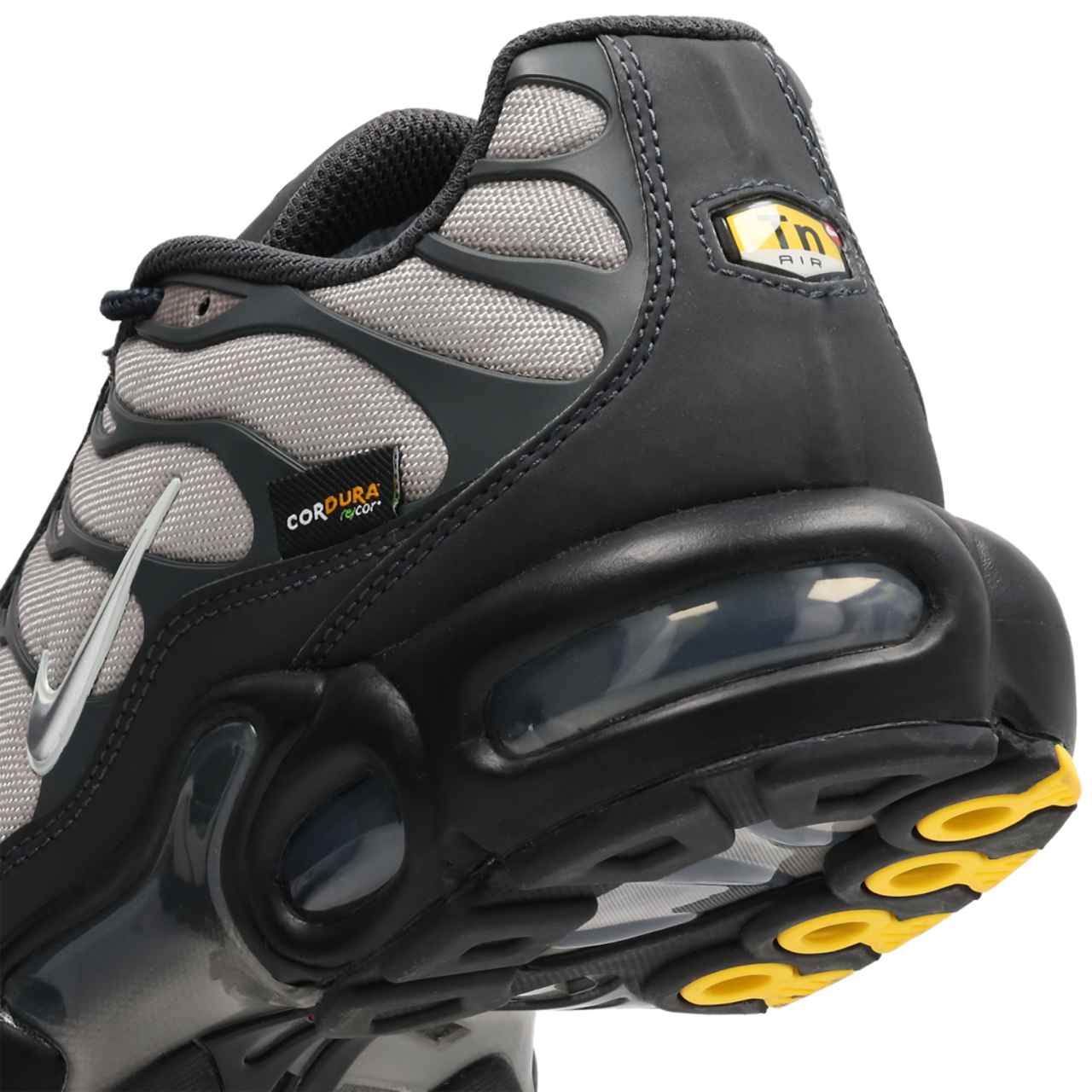 Nike Air Max Tuned 1 Image 7 sur 7. Appuyez pour ouvrir la galerie de photos.