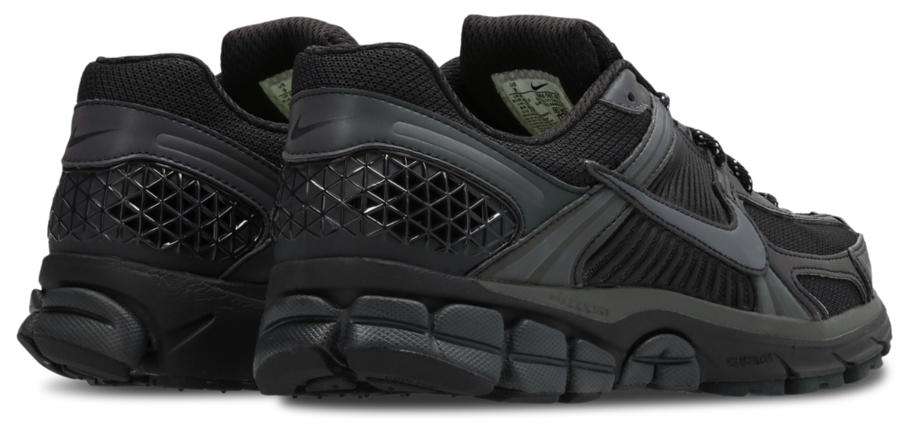 Nike Zoom Vomero 5 Image 3 of 7. Tap to open photo gallery.