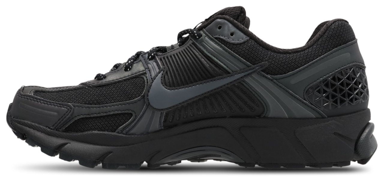 Nike Zoom Vomero 5 Image 4 of 7. Tap to open photo gallery.