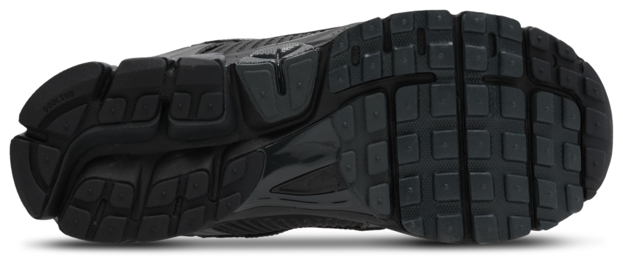 Nike Zoom Vomero 5 Image 6 of 7. Tap to open photo gallery.