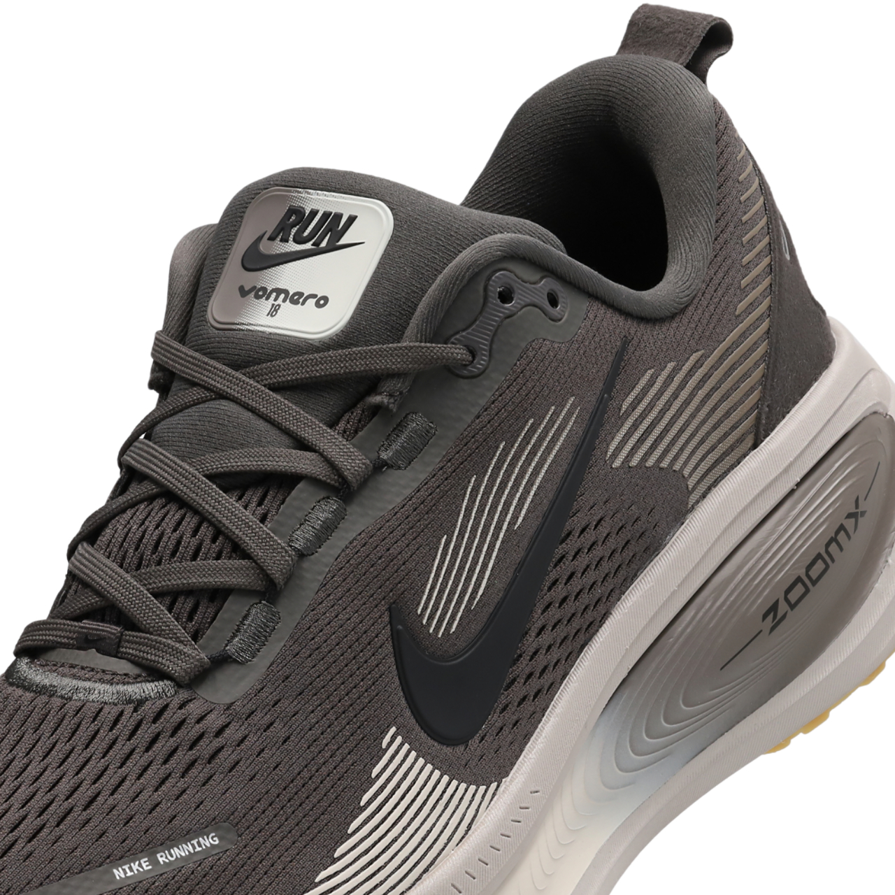 Nike Zoom Vomero 18 Immagine 8 di 8. Tocca per aprire la galleria fotografica.
