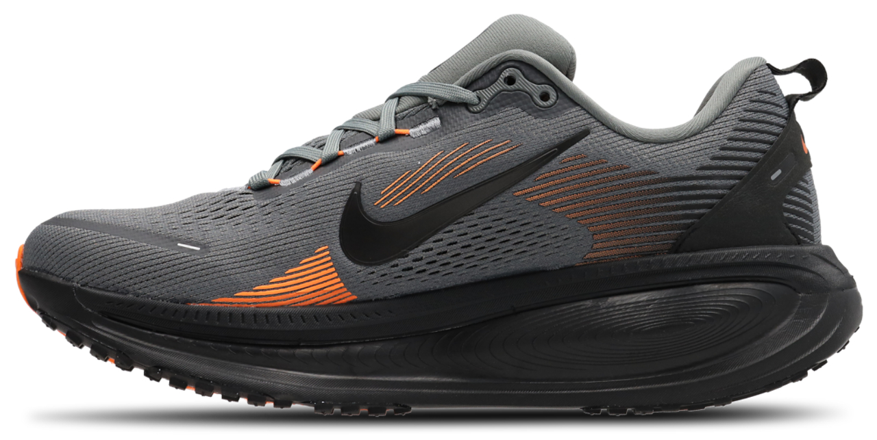 Nike Zoom Vomero 18 Image 4 of 7. Tap to open photo gallery.
