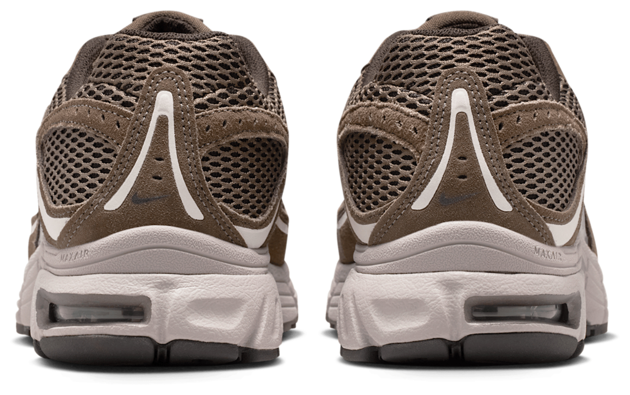 Nike Air Max Moto 2K Afbeelding 6 van 6. Tik om de fotogalerij te openen..
