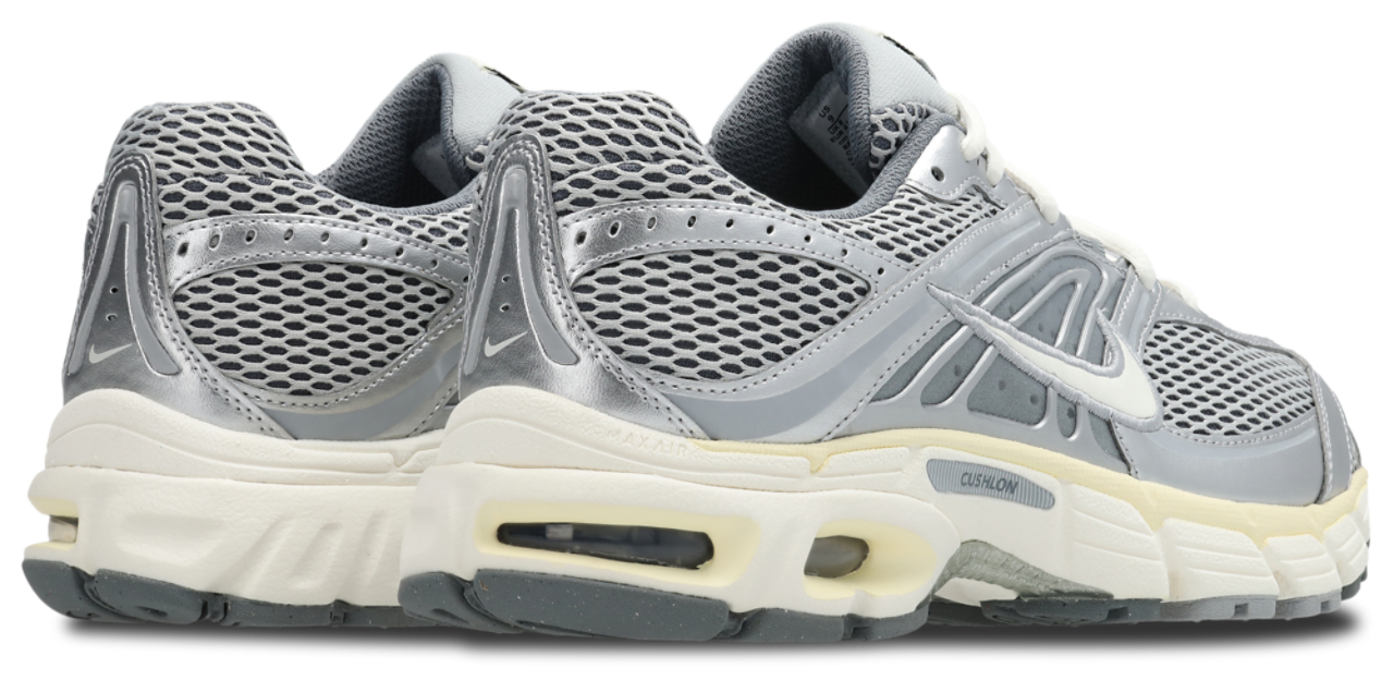 Nike Air Max Moto 2K Image 3 sur 7. Appuyez pour ouvrir la galerie de photos.