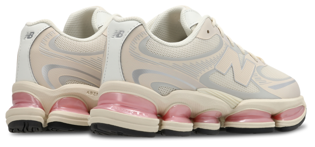 New Balance Abzorb 2000 Image 3 of 8. Tap to open photo gallery.