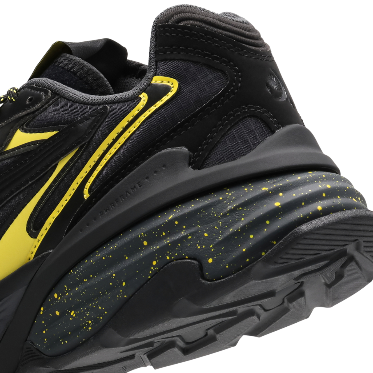 Puma Fade Nitro Umbreon Bild 7 von 8. Antippen, um die Fotogalerie zu öffnen.