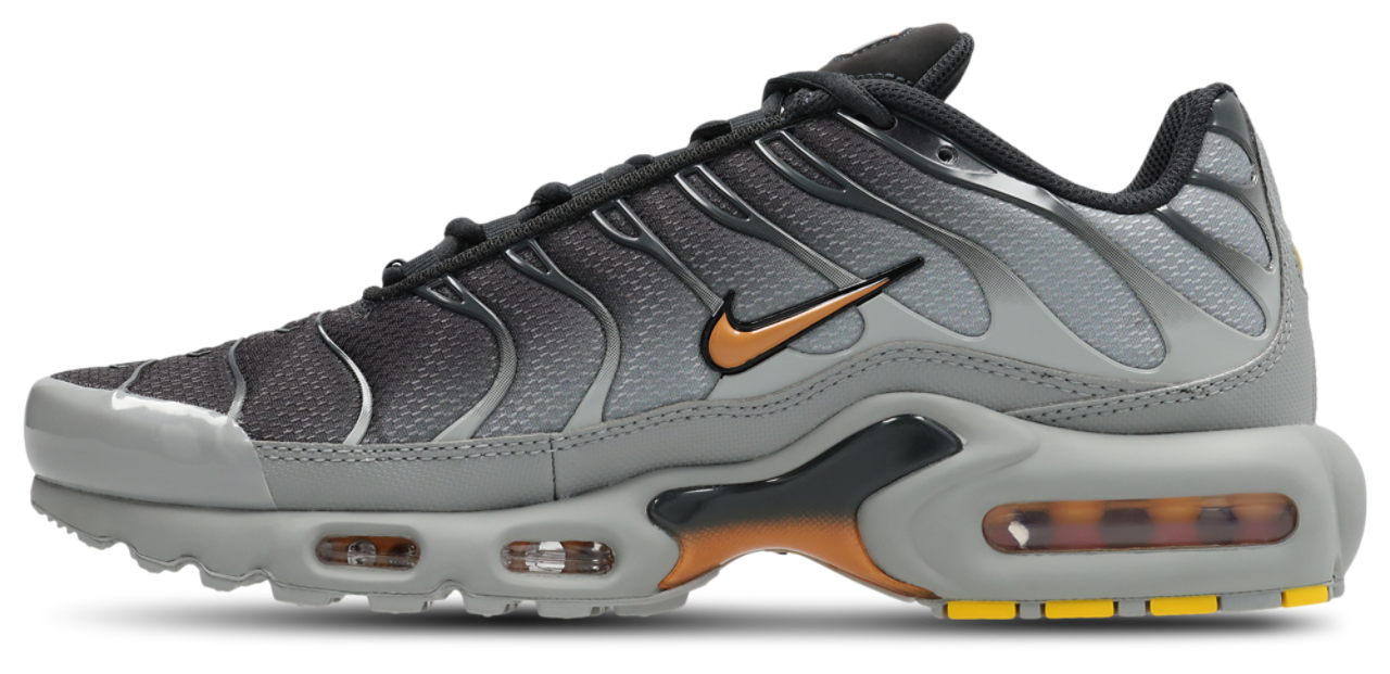 Nike Air Max Tuned 1 Image 4 of 7. Tap to open photo gallery.