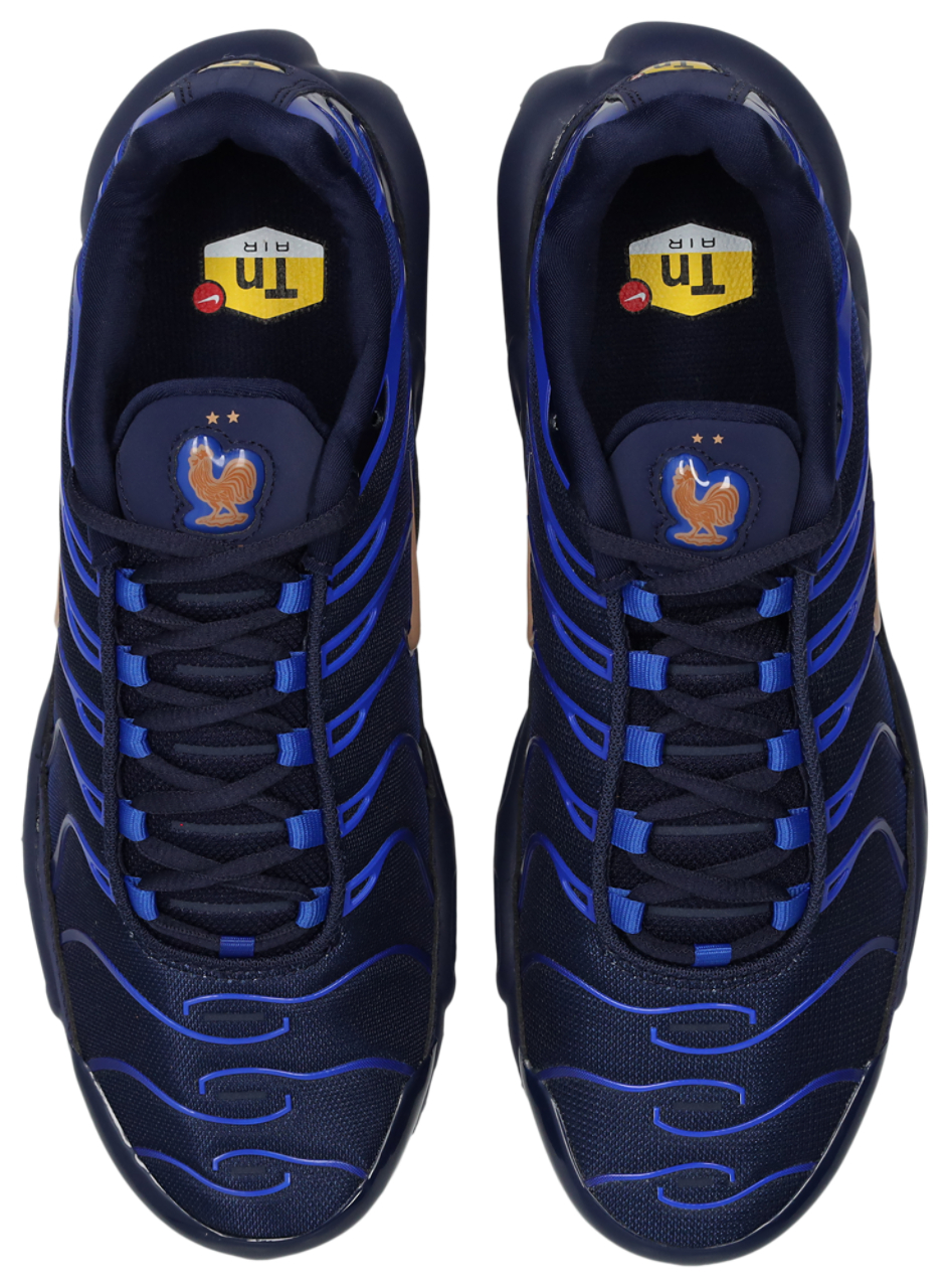 Nike X FFF Air Max Tuned 1 Image 5 of 7. Tap to open photo gallery.