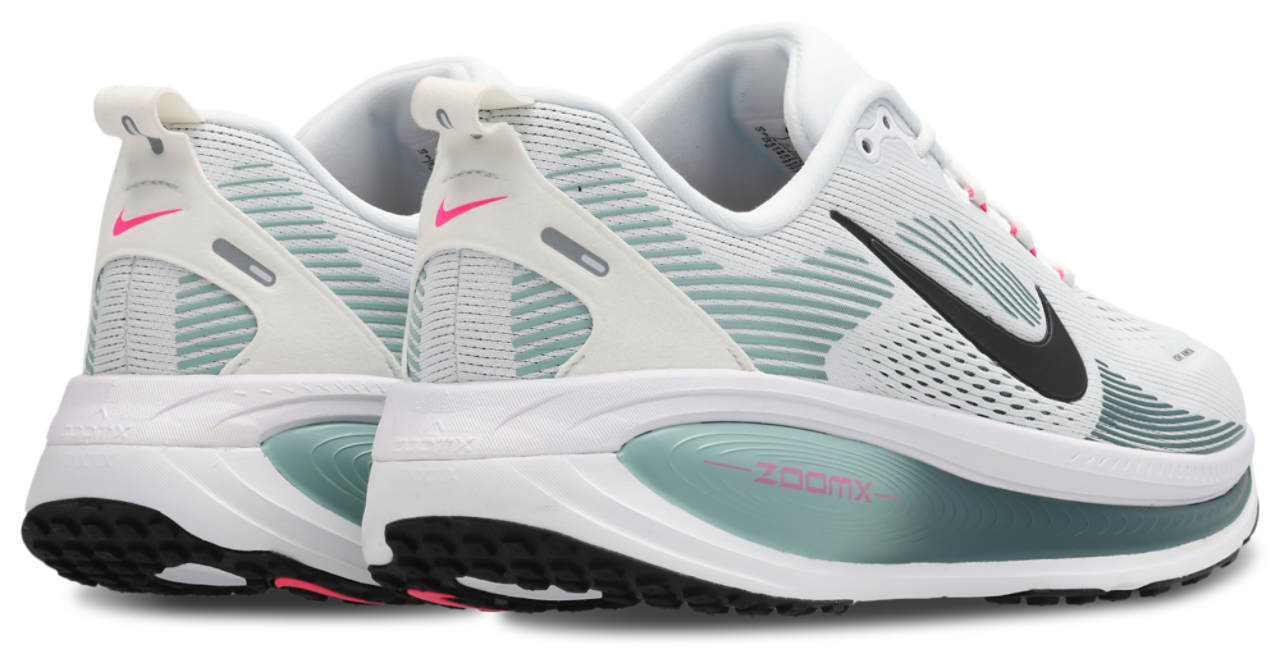 Nike Zoom Vomero 18 Image 3 of 7. Tap to open photo gallery.