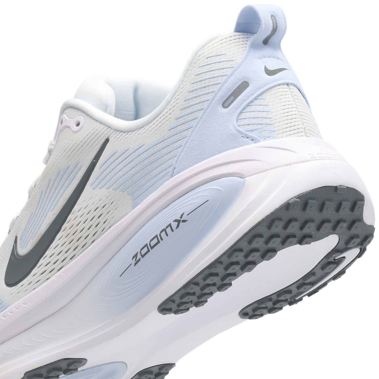 Nike Zoom Vomero 18 Image 7 of 8. Tap to open photo gallery.