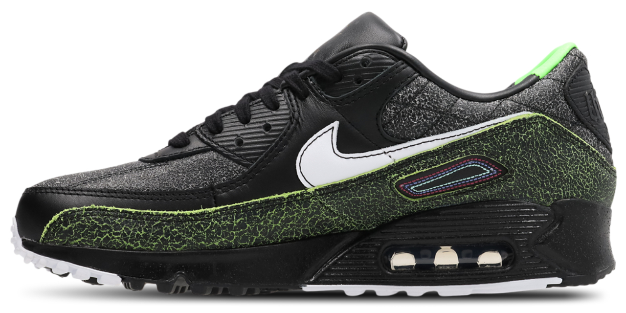 Nike Air Max 90 Image 4 of 8. Tap to open photo gallery.