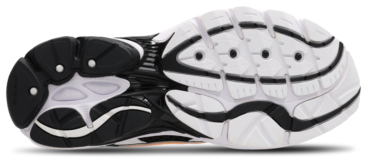Saucony Progrid Omni 9 Image 6 of 8. Tap to open photo gallery.