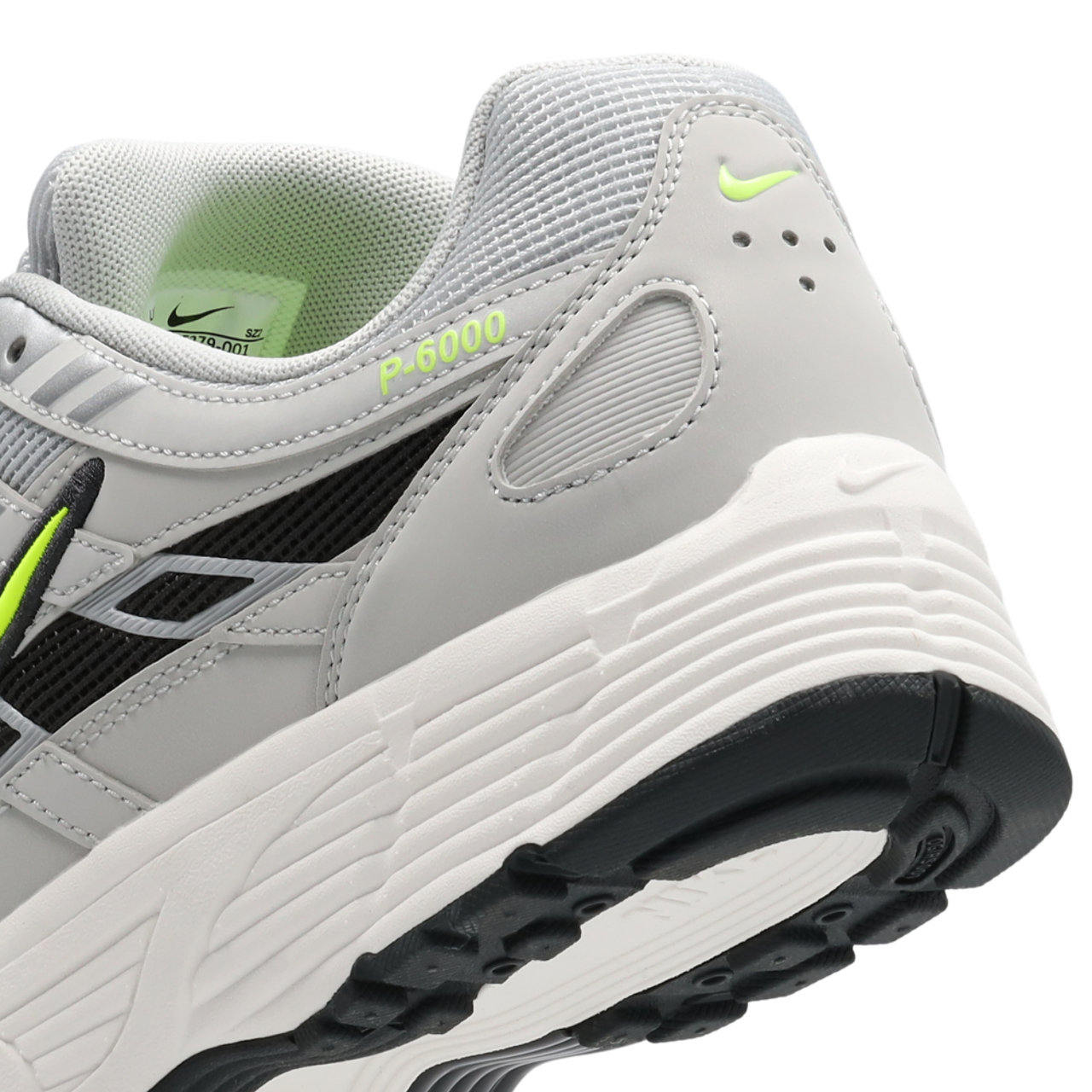 Nike P-6000 Afbeelding 7 van 8. Tik om de fotogalerij te openen..