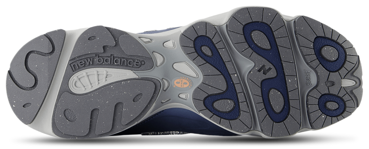 New Balance 1000 Image 6 of 6. Tap to open photo gallery.
