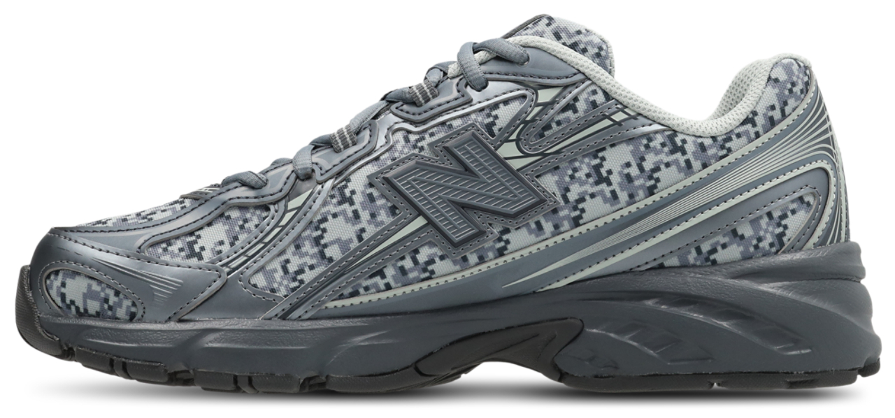 New Balance 740 Image 4 of 8. Tap to open photo gallery.