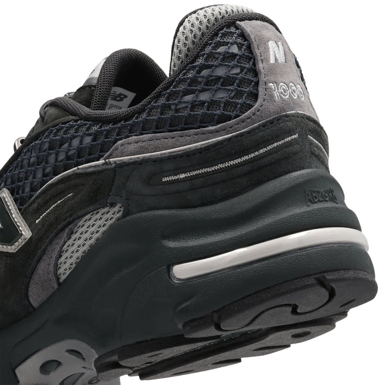 New Balance M1000 Bild 7 von 8. Antippen, um die Fotogalerie zu öffnen.