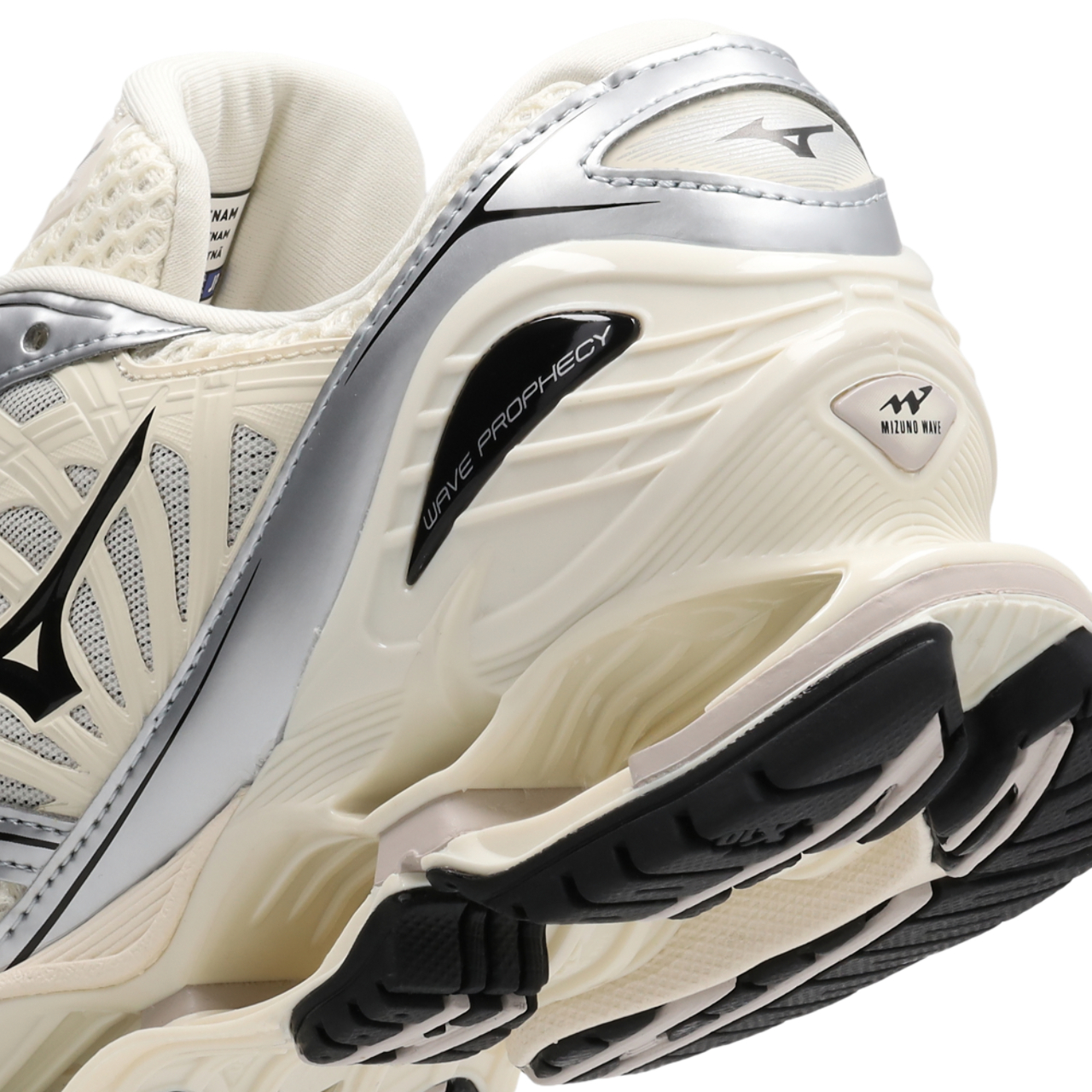 Mizuno Wave Prophecy Image 7 sur 7. Appuyez pour ouvrir la galerie de photos.