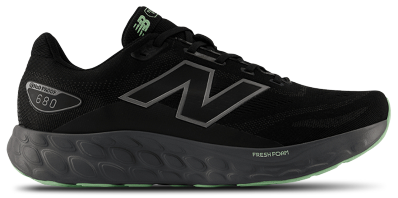 New Balance Fresh Foam 680 V8 Waterproof Afbeelding 1 van 5. Tik om de fotogalerij te openen..
