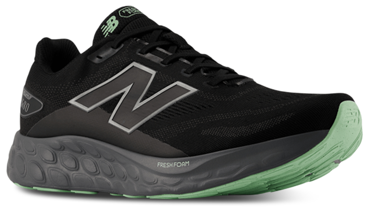New Balance Fresh Foam 680 V8 Waterproof Afbeelding 2 van 5. Tik om de fotogalerij te openen..