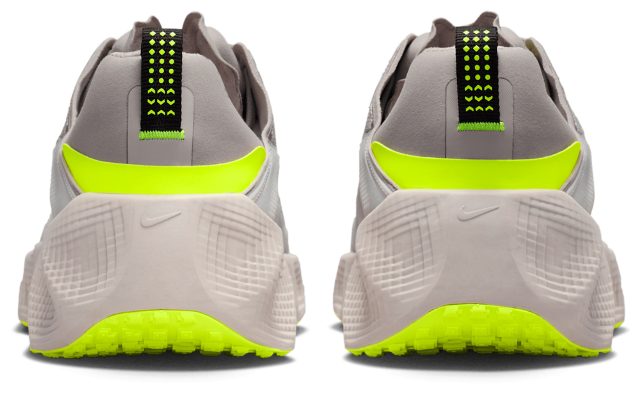 Nike Ava Rover Image 6 sur 6. Appuyez pour ouvrir la galerie de photos.