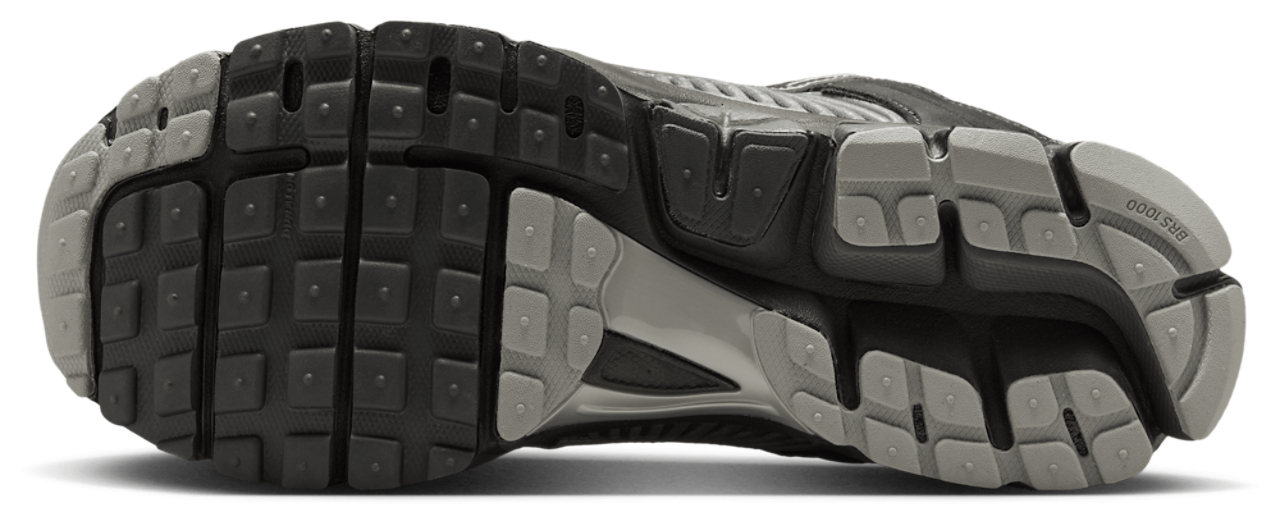 Nike Zoom Vomero 5 Image 5 of 6. Tap to open photo gallery.