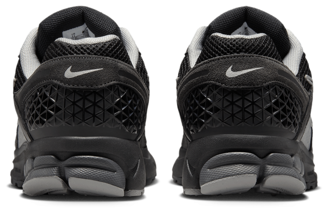 Nike Zoom Vomero 5 Image 6 of 6. Tap to open photo gallery.