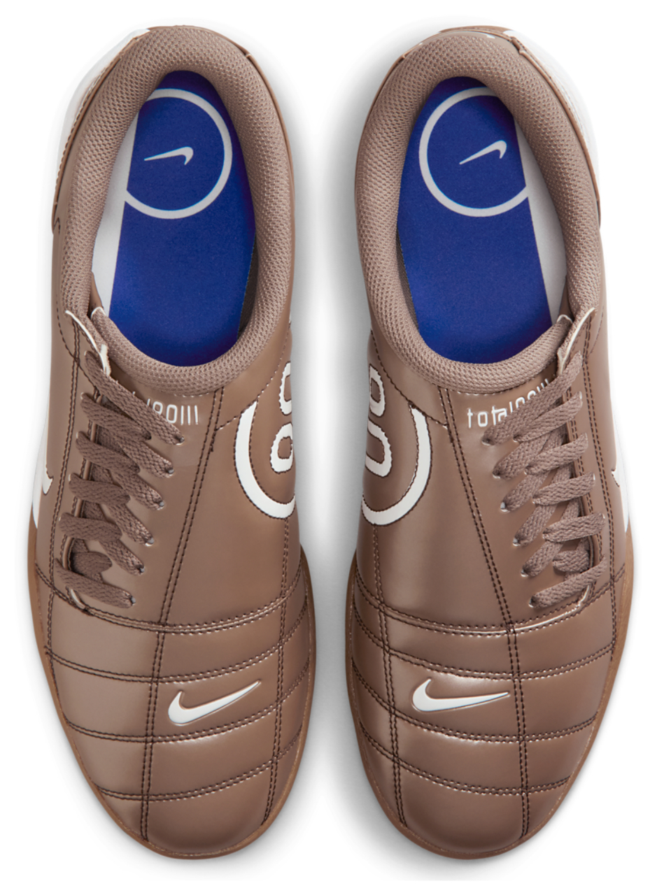 Nike Total 90 Image 4 sur 6. Appuyez pour ouvrir la galerie de photos.