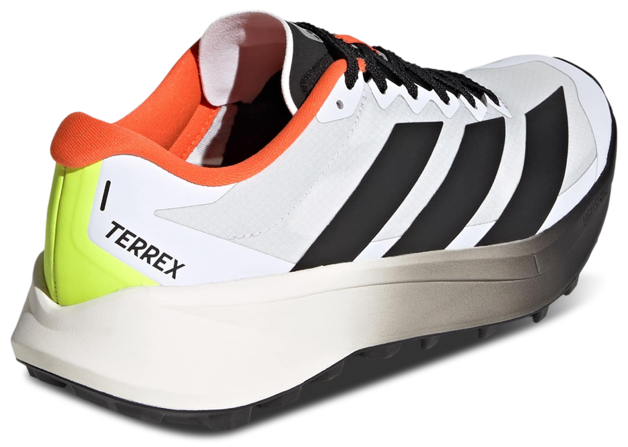 adidas Terrex Agravic 4 Trail Image 3 sur 6. Appuyez pour ouvrir la galerie de photos.