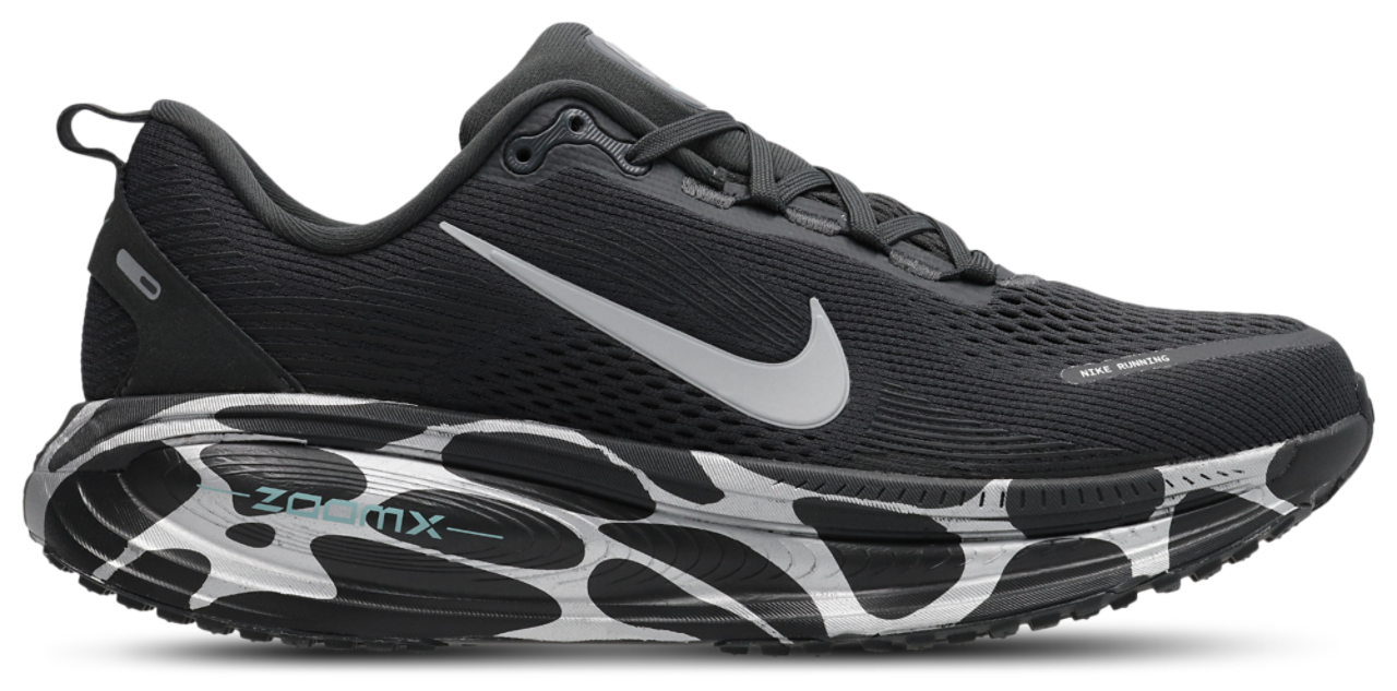 Nike Zoom Vomero 18 Image 1 of 7. Tap to open photo gallery.