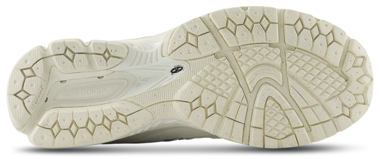 New Balance 2002R Afbeelding 5 van 5. Tik om de fotogalerij te openen..