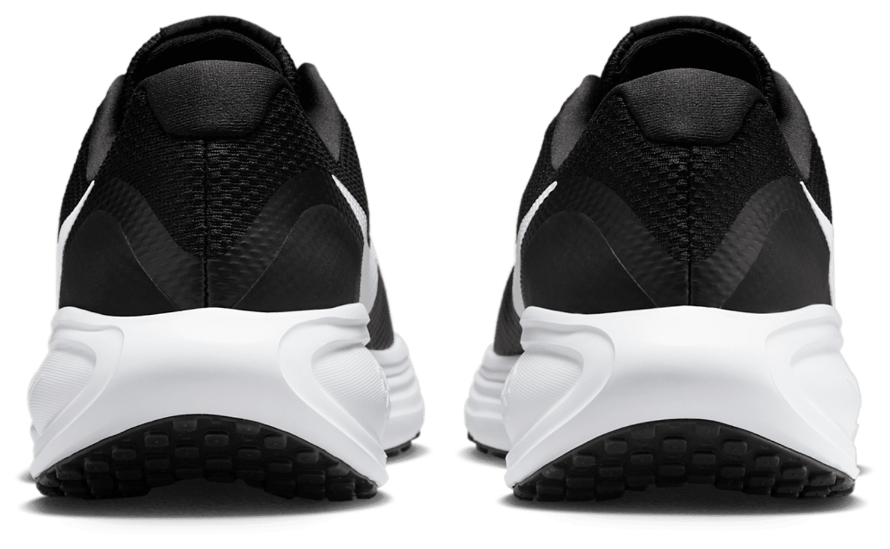 Nike Revolution 8 Image 6 of 6. Tap to open photo gallery.