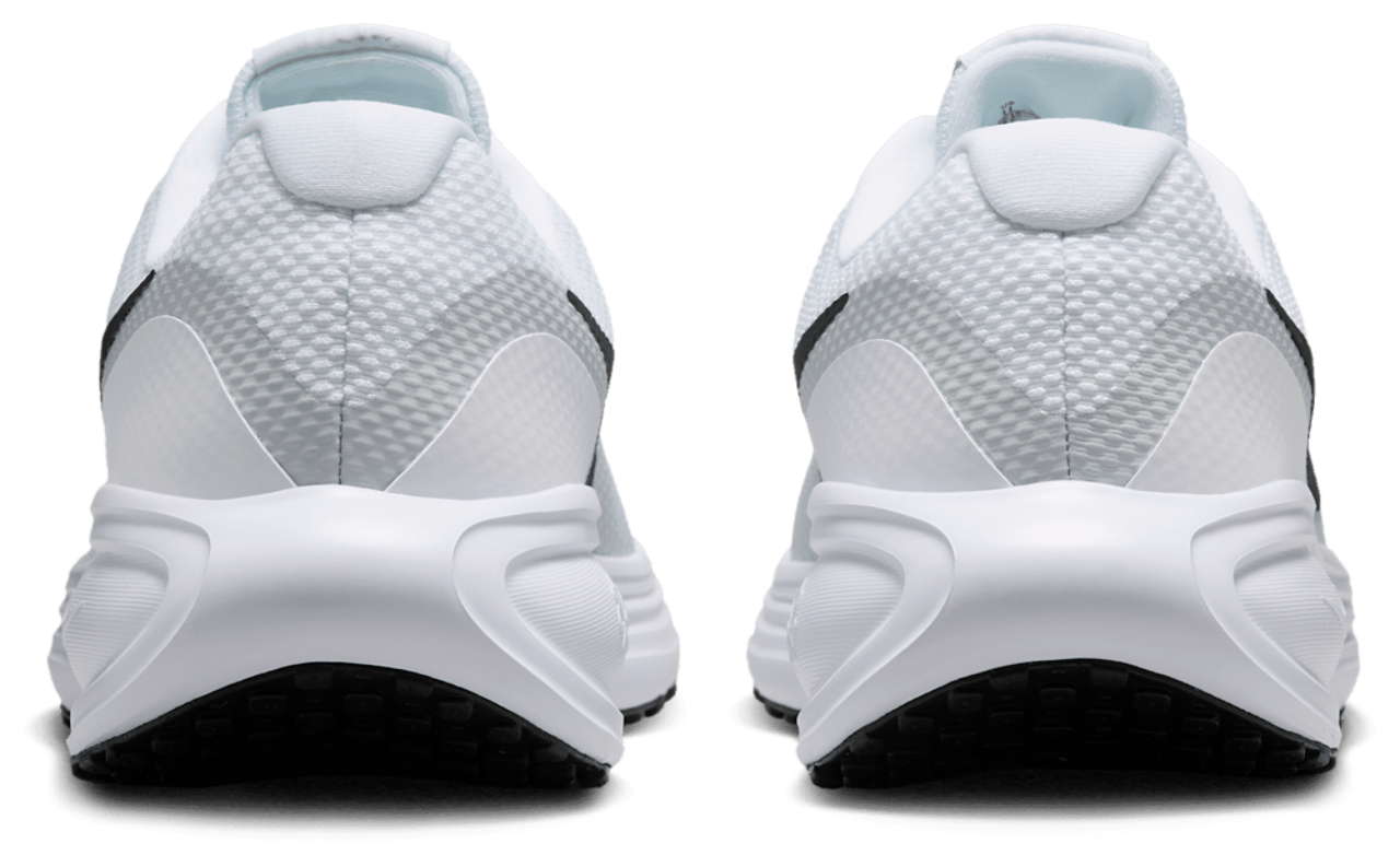 Nike Revolution 8 Image 6 of 6. Tap to open photo gallery.