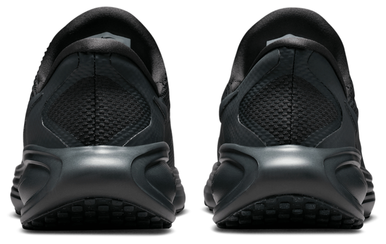 Nike Revolution 8 Easyon Image 6 of 6. Tap to open photo gallery.