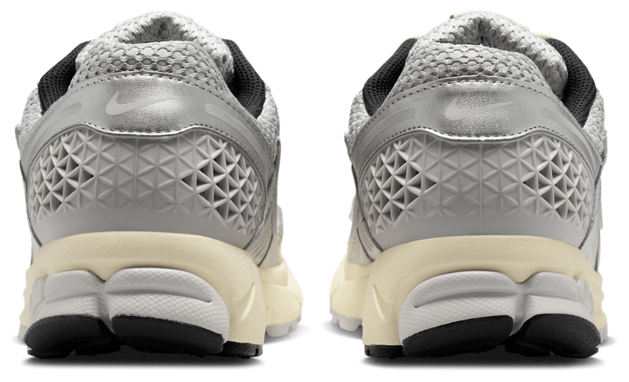 Nike Zoom Vomero 5 Image 6 of 6. Tap to open photo gallery.