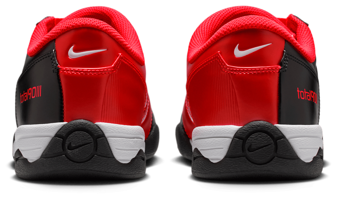 Nike Total 90 Bild 6 von 6. Antippen, um die Fotogalerie zu öffnen.
