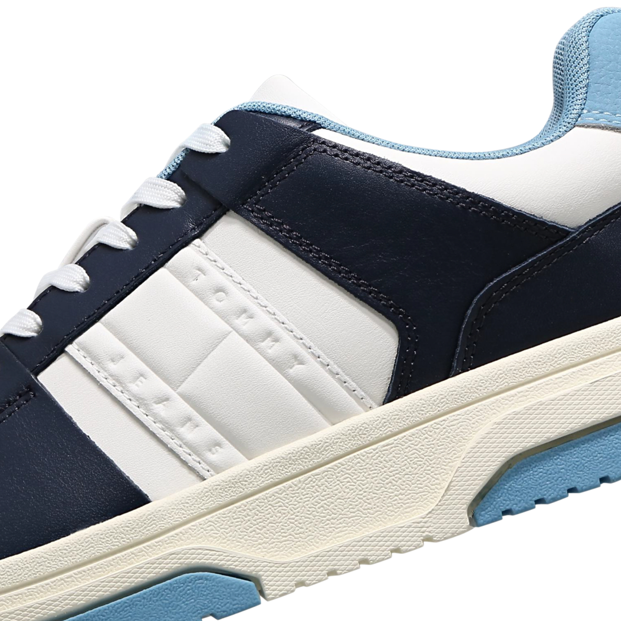 Tommy Jeans Cupsole Ess Image 7 sur 7. Appuyez pour ouvrir la galerie de photos.