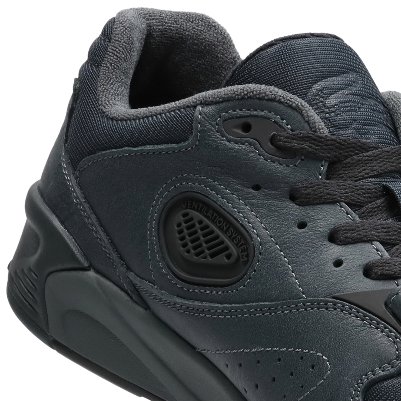 Lacoste Game Trainer Pro Image 8 sur 8. Appuyez pour ouvrir la galerie de photos.