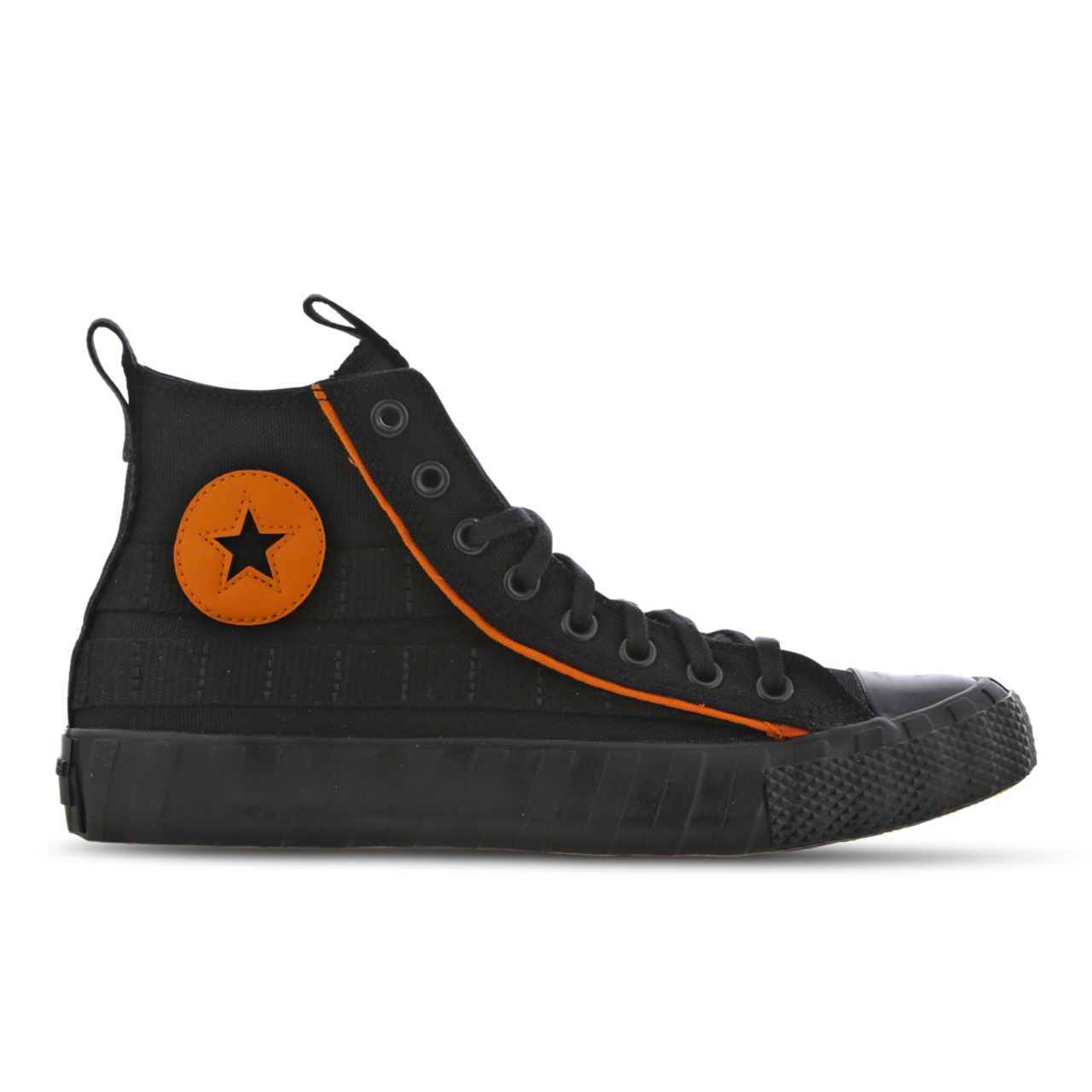 Converse UNT1TL3D Afbeelding 1 van 6. Tik om de fotogalerij te openen..