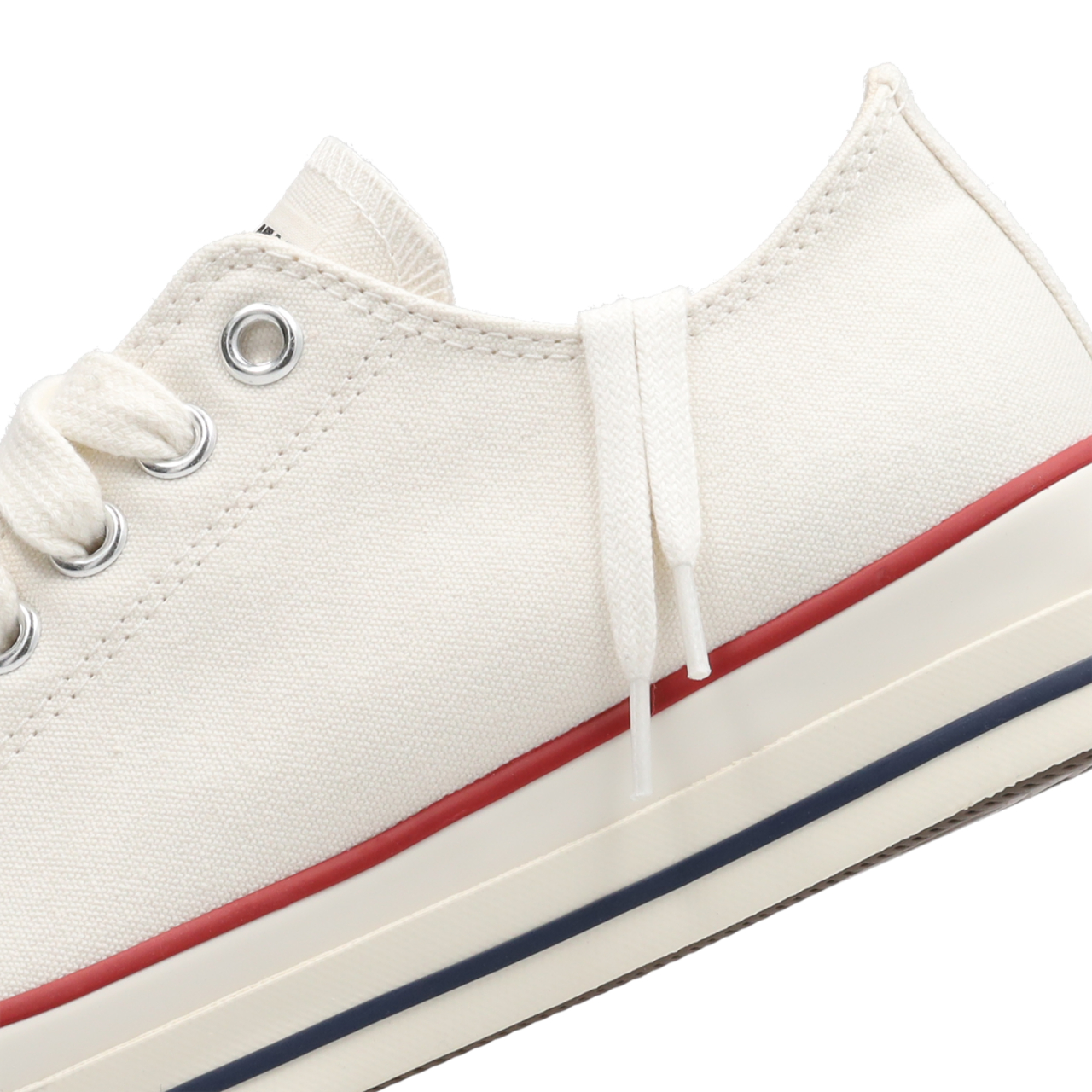 Converse Chuck Taylor Throwback Low Image 8 sur 8. Appuyez pour ouvrir la galerie de photos.