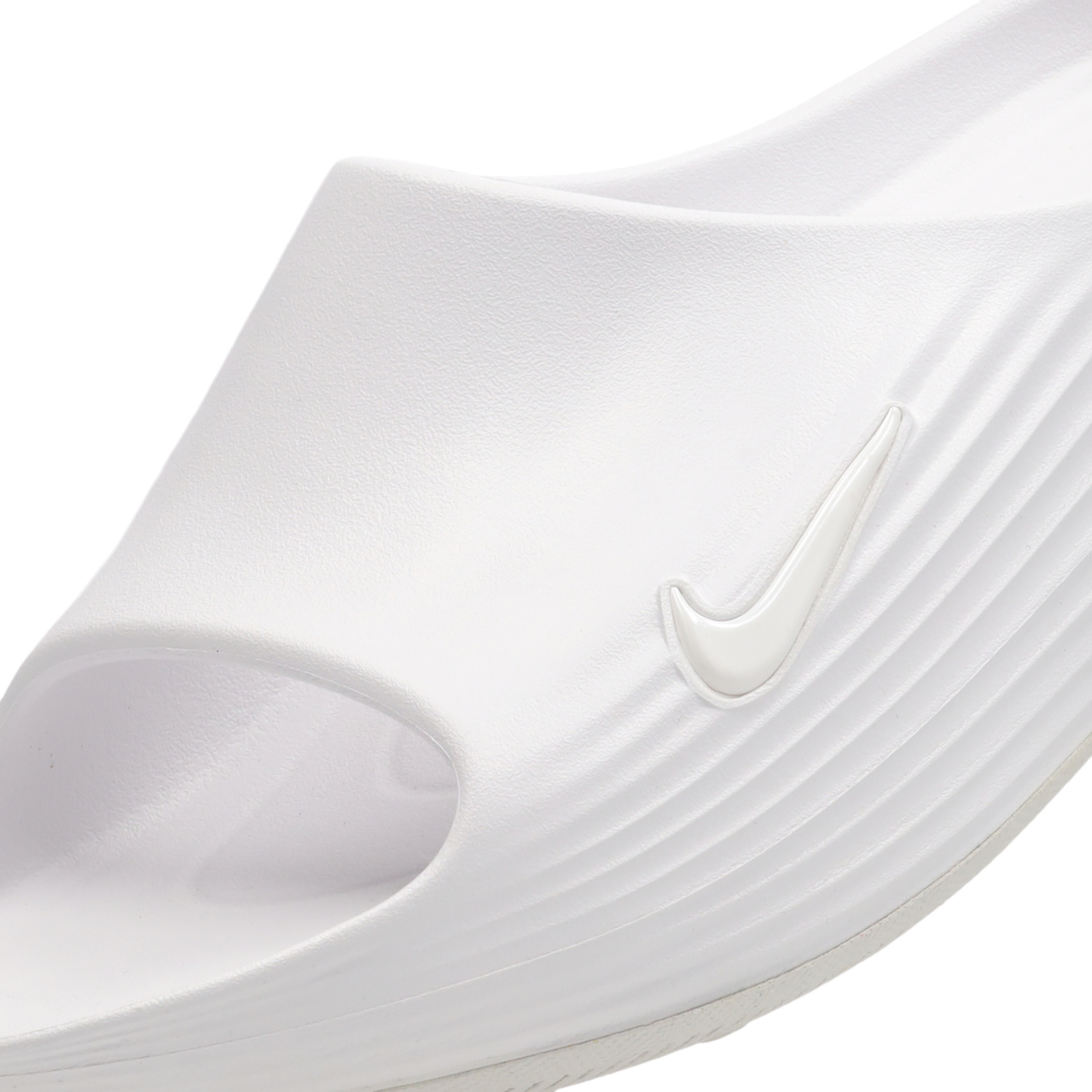 Nike Reactx Rejuven8 Image 7 of 7. Tap to open photo gallery.